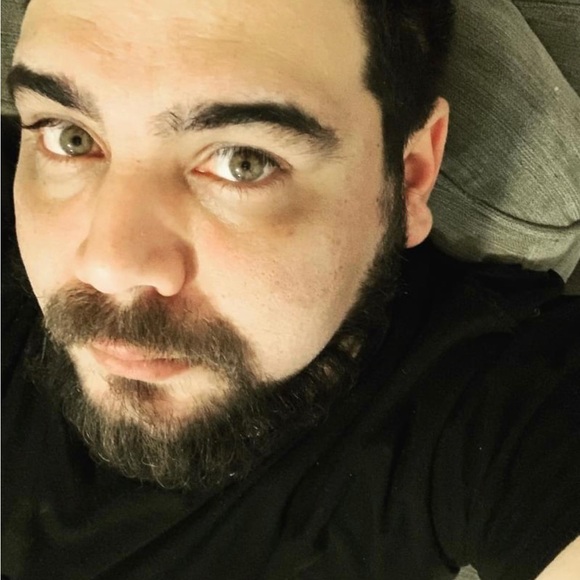 Meet your Posher, Manny - Picture 3 of 10